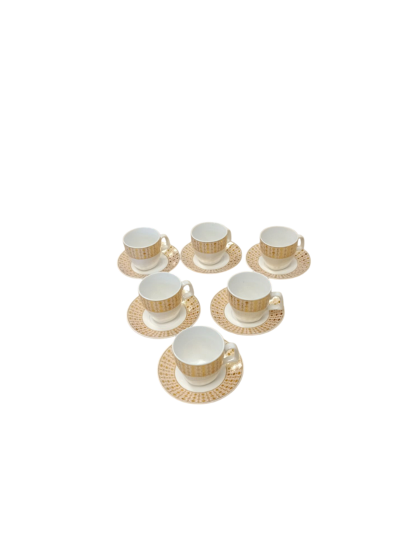 Kaffetassen-Set mit Untertassen